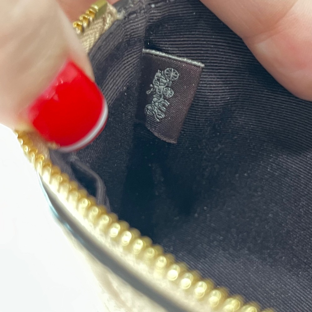Coach Signature Embossed Leather Wristlet‎ Pouch Tan Gold Hardware Zip Top - Picture 5 of 7